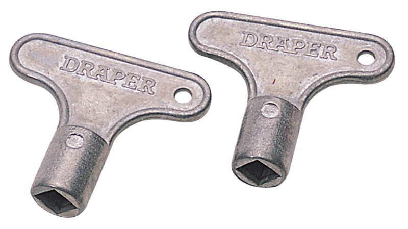 Box Of Two Zinc Radiator Keys - 74880 