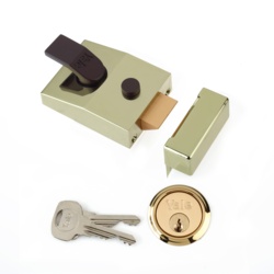 Yale Deadlocking Standard Nightlatch Security Lock - Brasslux - 60mm - STX-306013 