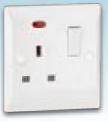 13 Amp 1 Gang switched Socket - IC7000N