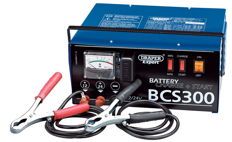 Expert 12/24V 300A Battery Starter/Charger - 07262 