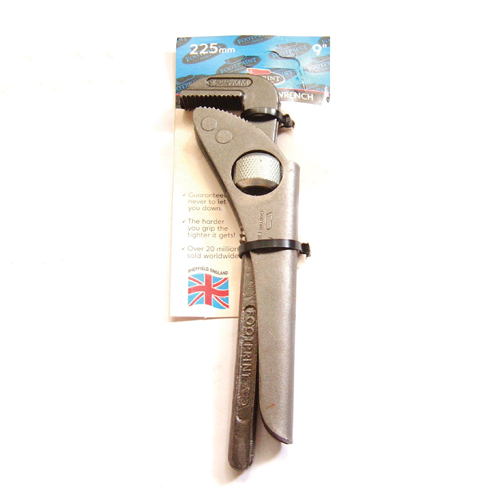FOOTPRINT 900 9in. THUMBTURN PIPE WRENCH - 1991M 
