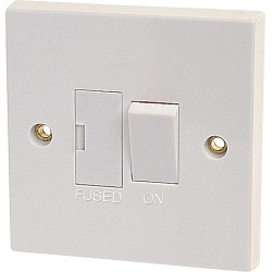Dencon 13A Switched Fused Spur to BS1363 - Bubble Packed - STX-554542 