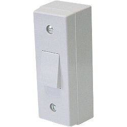 Dencon 6A, 1 Gang 2 Way Architrave Switch with Mounting Box - Skin Packed - STX-599658 